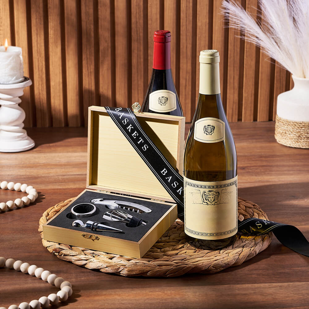 Wooden Case Wine Gift Set Featuring Two Bottles and Barware – how the gift is presented