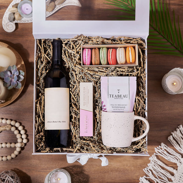 Fantastic Sweets & Beverage Gift Set Wine gift baskets Los Angeles