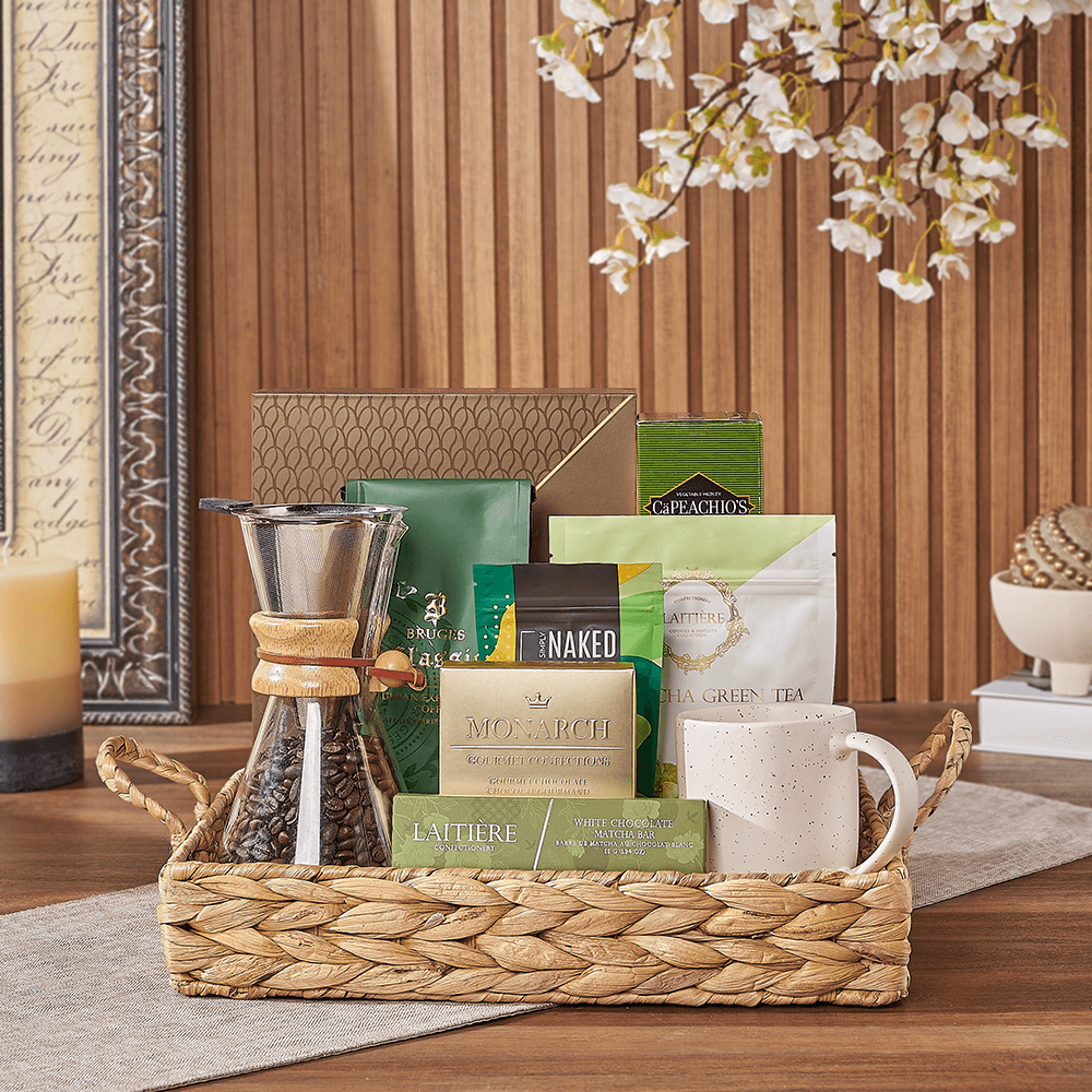 Halal Coffee Lover's Gift Tray – how the gift is presented