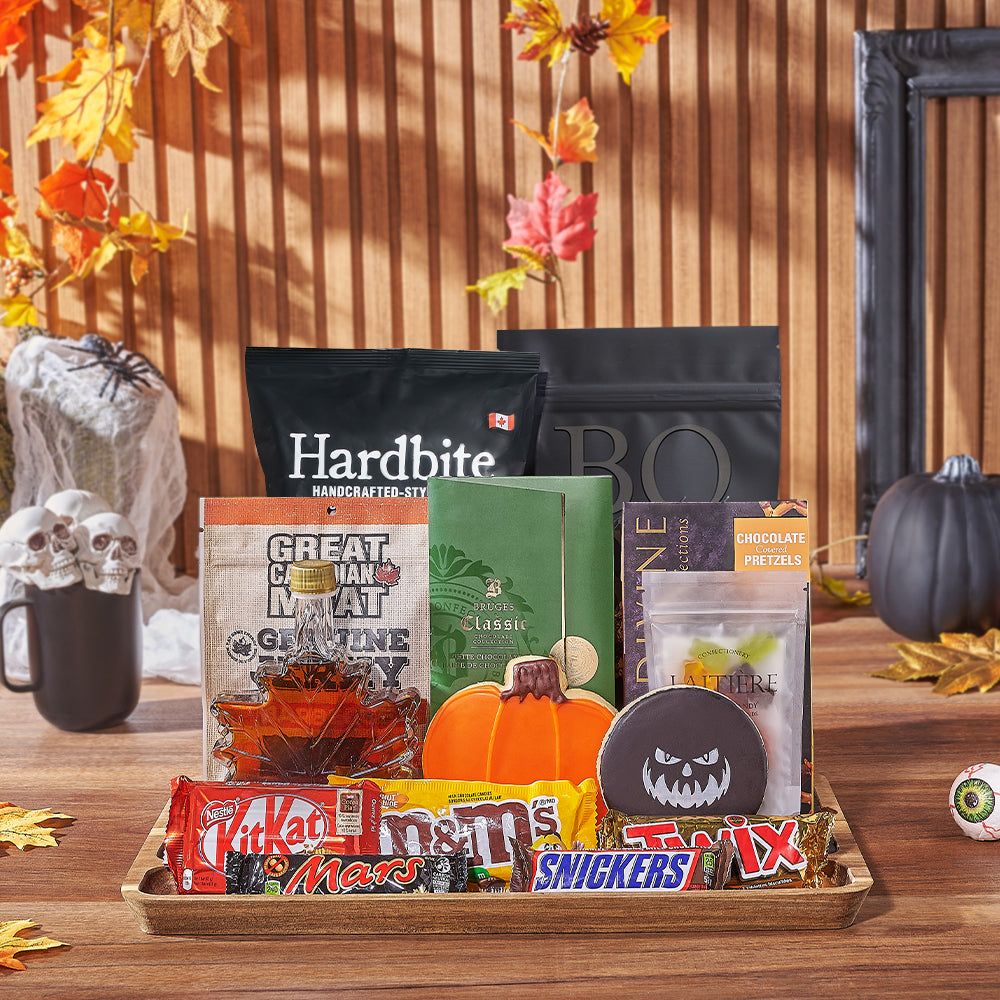 Halloween Snack Platter Basket – how the gift is presented