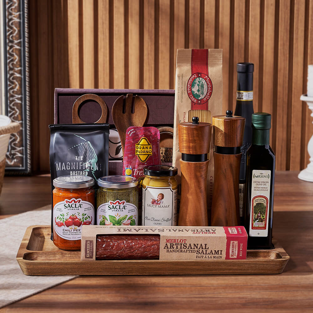 Italian Wine and Delicacies Gift Basket – how the gift is presented