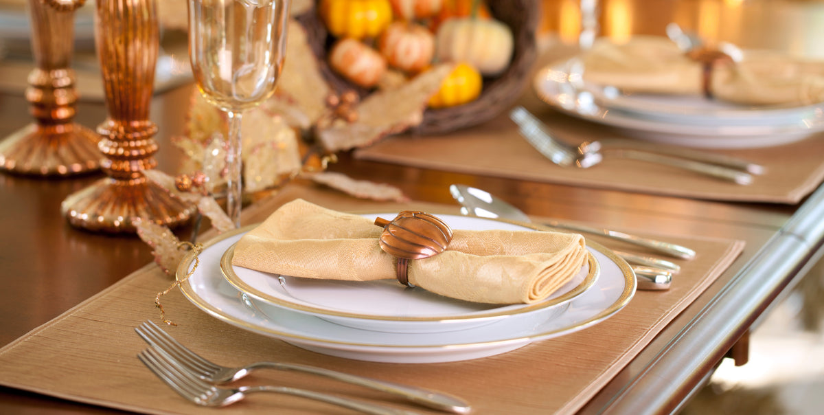 Thanksgiving Etiquette Tips Every Host Should Know