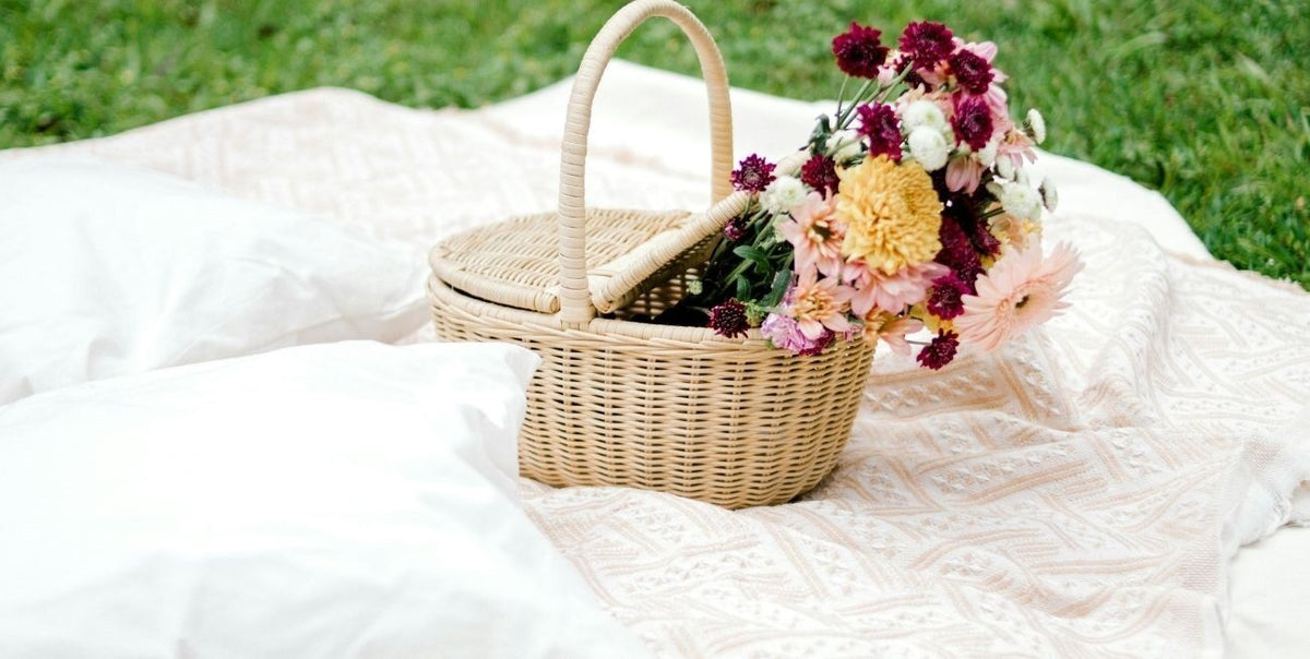 How to Make the Ultimate Summer Gift Basket