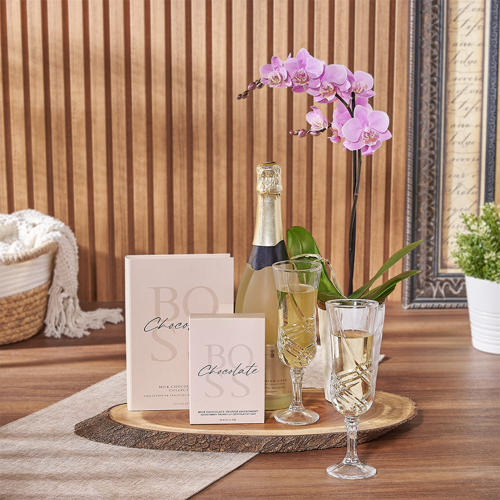 Sparkling Wine Housewarming Gift Collection – how the gift is presented