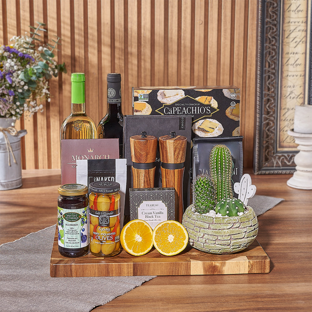 Kosher Wine and Delights Gift Basket – how the gift is presented