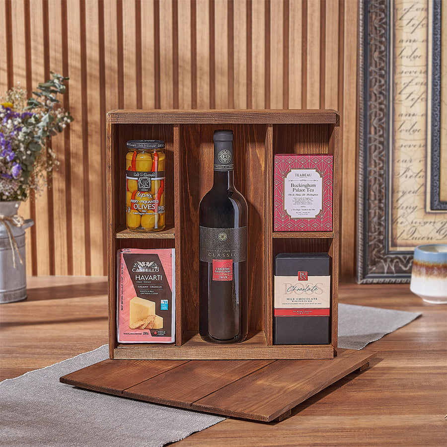 Send a truly wonderful gift with the Deluxe Kosher Wine Box, Los Angeles delivery