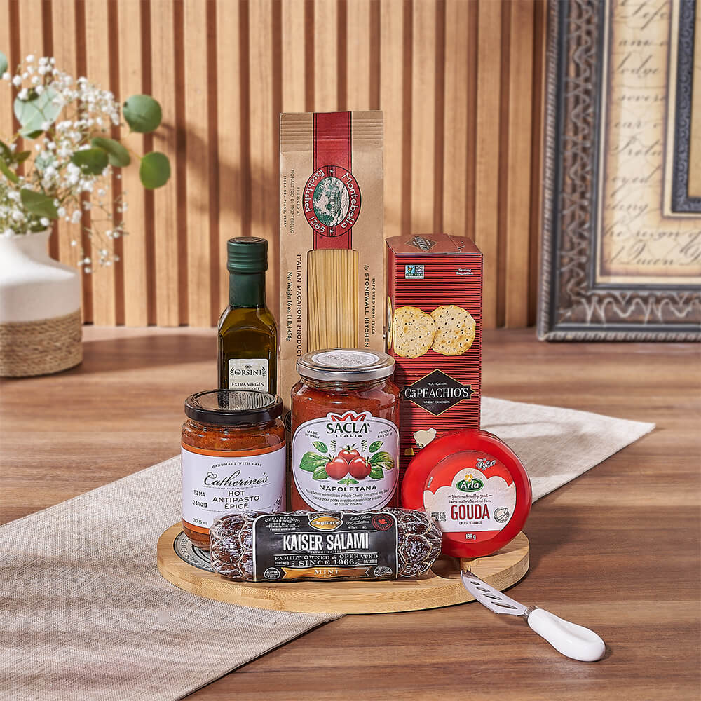 Pasta Sauce and Salami Gift Basket – how the gift is presented