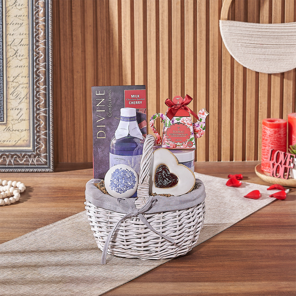 Valentine's Bath and Chocolate Gift – how the gift is presented
