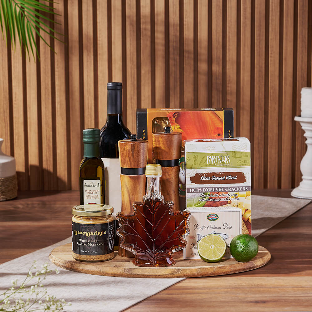 Deluxe Wine and Pacific Salmon Gift Set with Acacia Wood Board – how the gift is presented