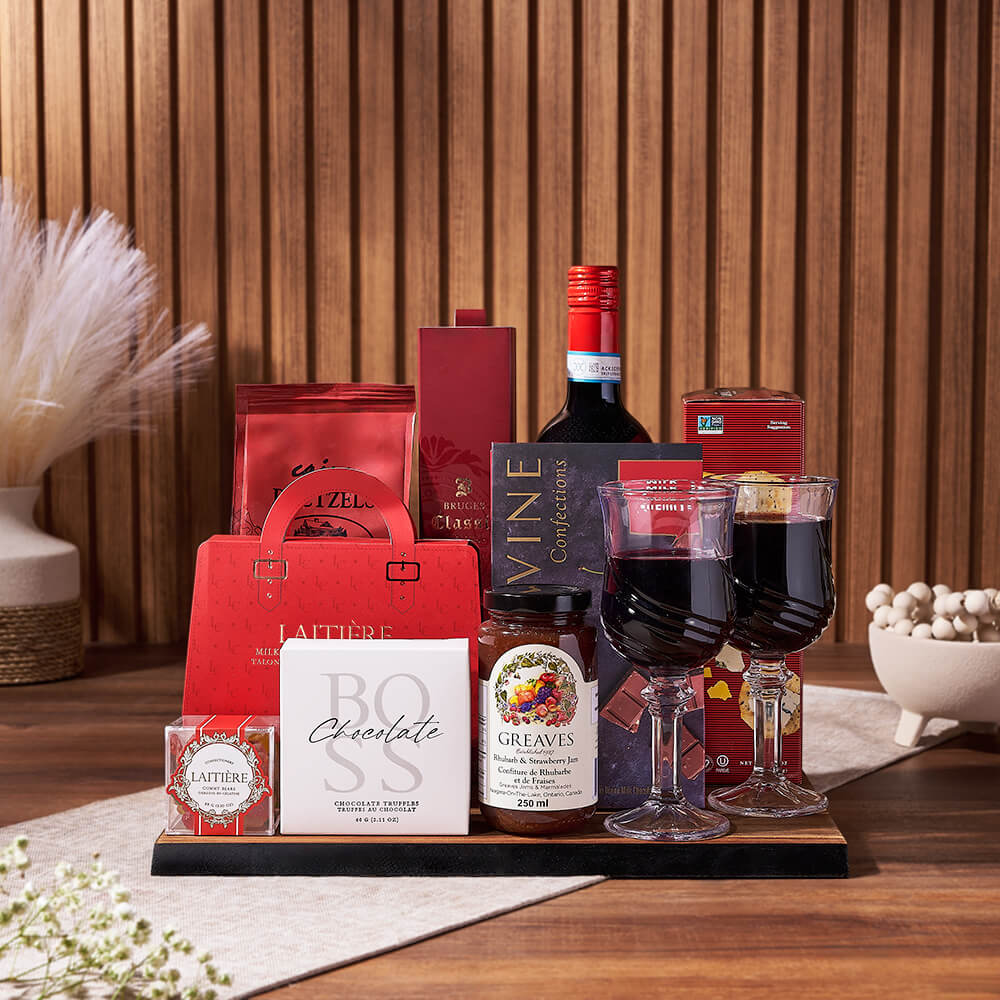 Wine and Artisan Chocolate Gift Set – how the gift is presented