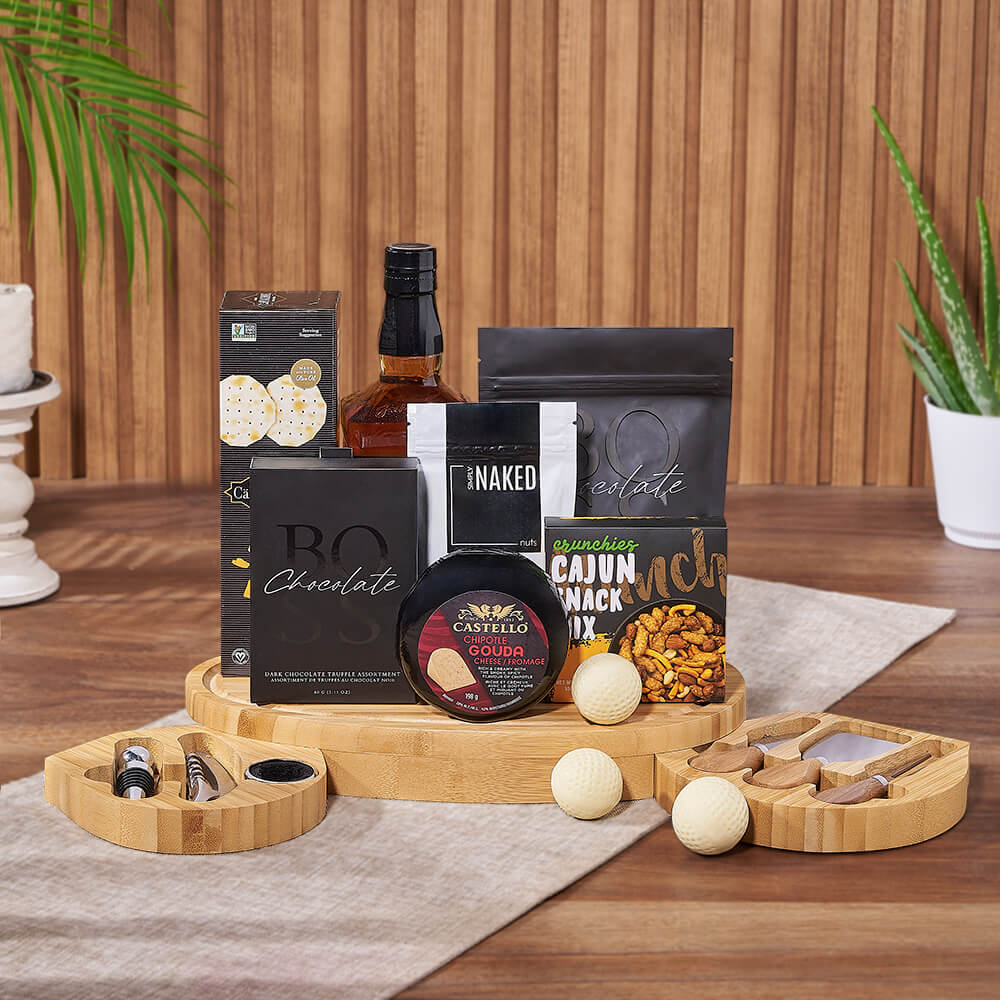 Whiskey and Gourmet Treats Gift with Golf Cheese Board – how the gift is presented