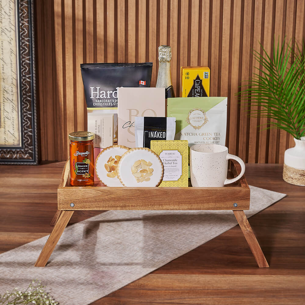 Premium Sparkling Wine and Assorted Gourmet Basket Gift – how the gift is presented