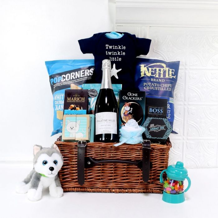 Deluxe Champagne Gift Basket with Gourmet Snacks for Baby and Family – how the gift is presented
