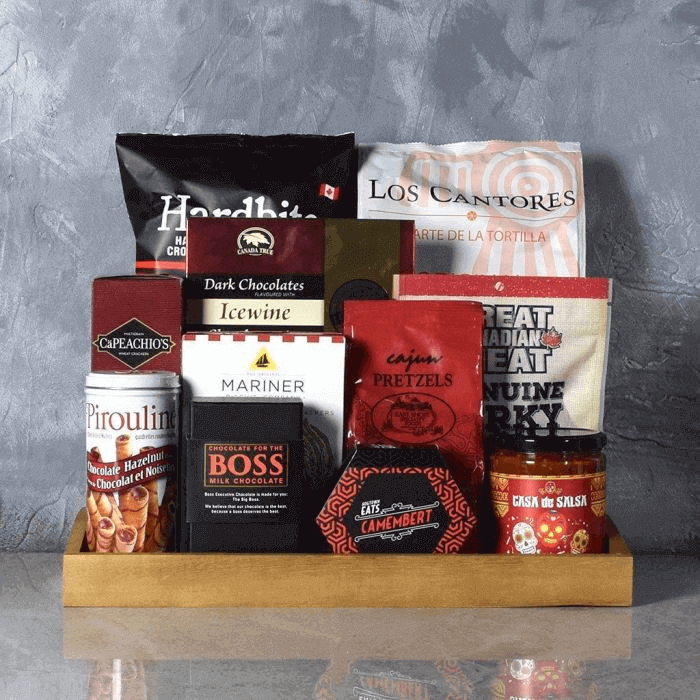 Wooden Tray with Pretzels and Crackers – how the gift is presented