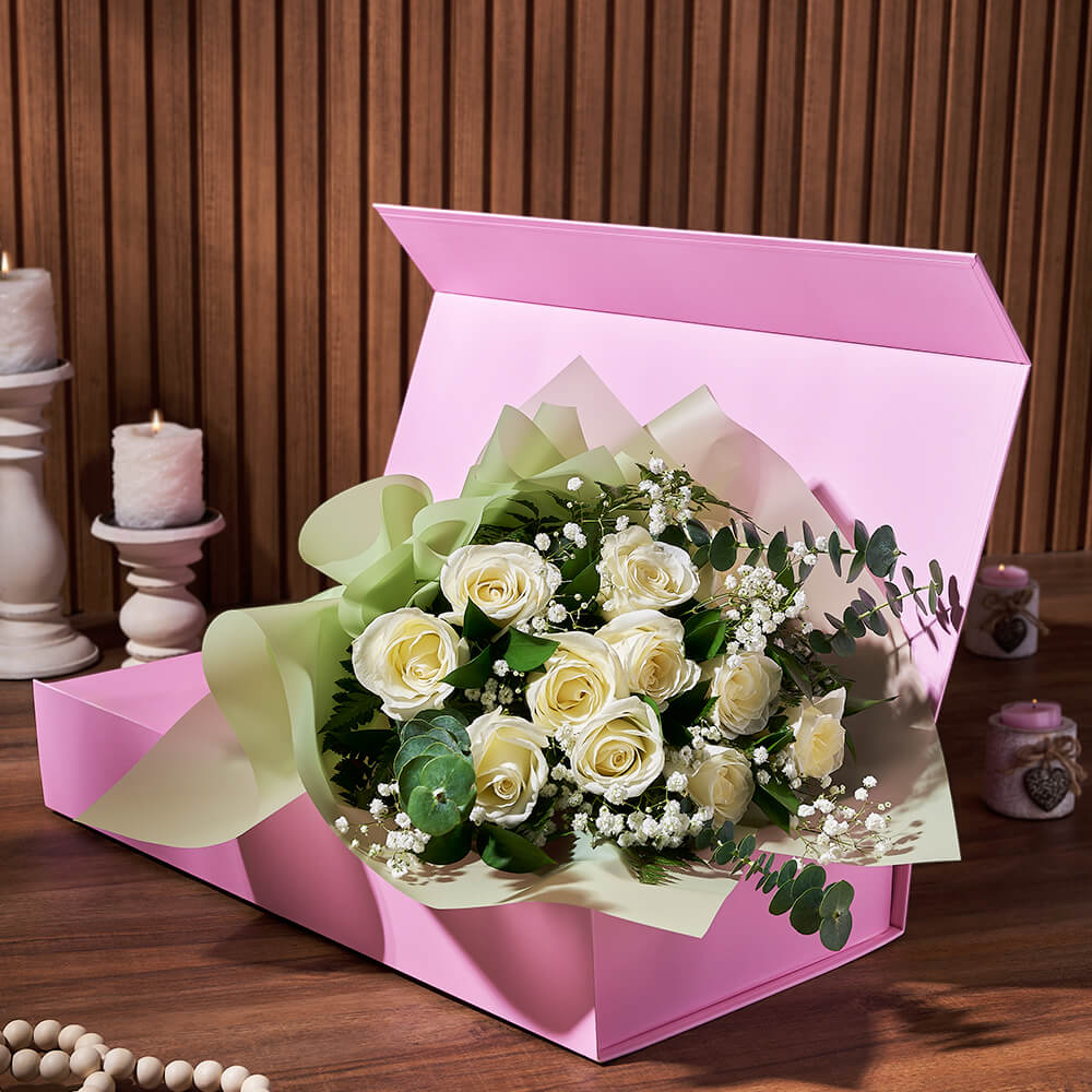 12 White Rose Stem Bouquet – how the gift is presented