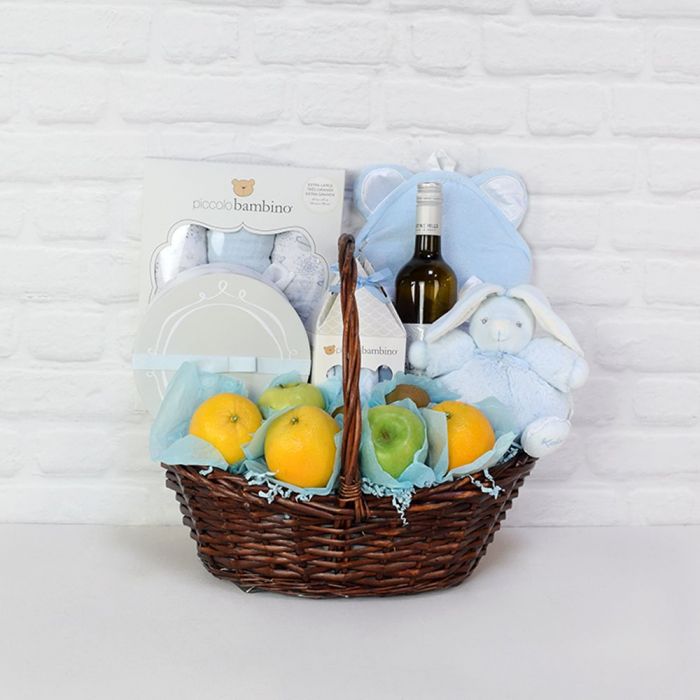 Wine Gift Basket Featuring Granny Smith Apples and Citrus Fruits – how the gift is presented